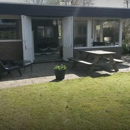 Lara Holiday home Warmenhuizen